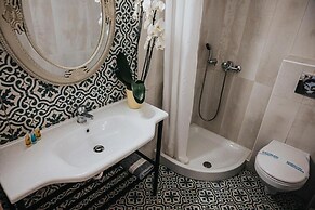 Parthenon Art Executive Wing