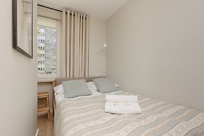 Aleja Jana Pawla II Studio by Renters