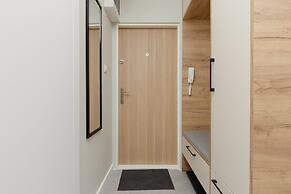 Aleja Jana Pawla II Studio by Renters