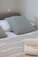 Aleja Jana Pawla II Studio by Renters