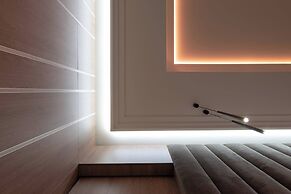 Luxury Penthouse In Downtown