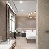 Luxury Penthouse In Downtown