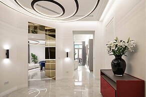 Luxury Penthouse In Downtown