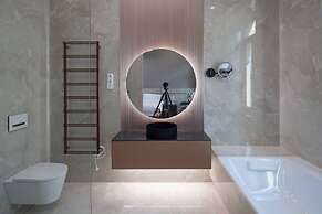 Luxury Penthouse In Downtown