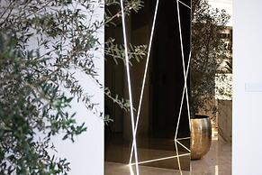 Luxury Penthouse In Downtown