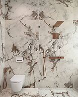 Luxury Penthouse In Downtown