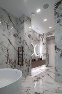 Luxury Penthouse In Downtown