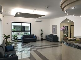 Vinsea Hotel