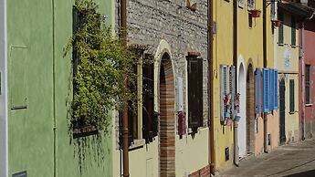 Vinsea Hotel