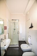 Vinsea Hotel
