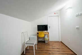 Guest House All'83