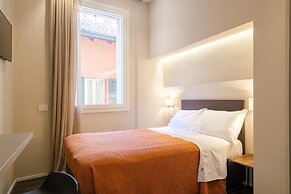 Golden Suite by Studio Vita