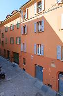 Golden Suite by Studio Vita