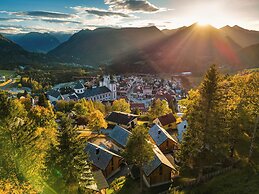 Hideaway Hotel Montestyria Chalets & Suiten