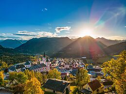 Hideaway Hotel Montestyria Chalets & Suiten