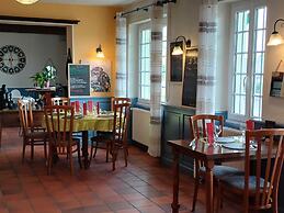 Auberge De L'Olive