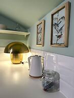 Unique Clifton Apartment on Historic Crescent