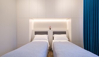 Blue Suite by Studio Vita