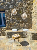 Renos Family Suite Mykonos