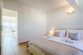 Adriatic Queen Residence