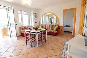 Casa La Perla in Castro sea View