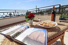 Casa La Perla in Castro sea View