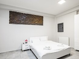 The Red Tent Suite 88