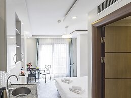 The Red Tent Suite 88