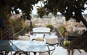 Aria Rooms & Terrace