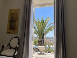 Aria Rooms & Terrace