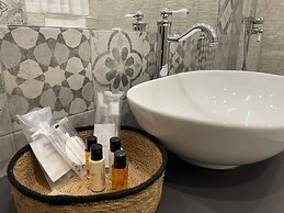 Aria Rooms & Terrace