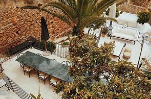 Aria Rooms & Terrace