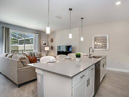 Stylish Home 4br, Priv Pool-bbq-golf Country Club