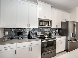 Stylish Home 4br, Priv Pool-bbq-golf Country Club