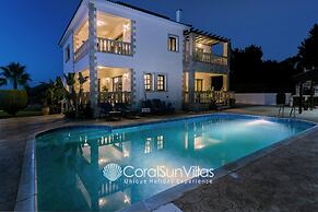 Away-from-it-all, Exceptional Sea Views Sleeps 10