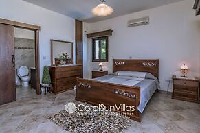 Away-from-it-all, Exceptional Sea Views Sleeps 10