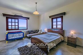 Away-from-it-all, Exceptional Sea Views Sleeps 10