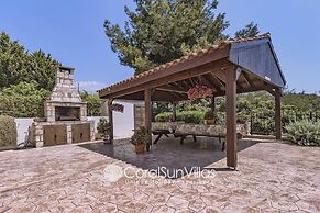 Away-from-it-all, Exceptional Sea Views Sleeps 10