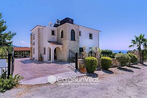 Away-from-it-all, Exceptional Sea Views Sleeps 10