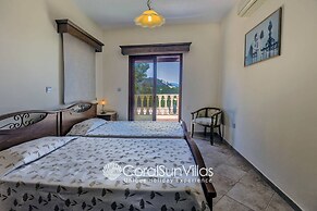 Away-from-it-all, Exceptional Sea Views Sleeps 10