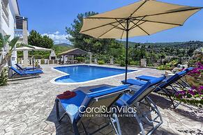Away-from-it-all, Exceptional Sea Views Sleeps 10