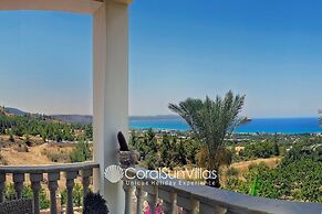 Away-from-it-all, Exceptional Sea Views Sleeps 10