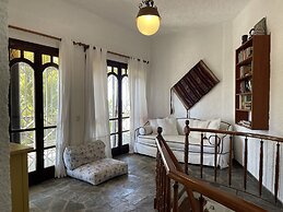 Spacious Maisonette on the 