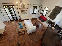 Spacious Maisonette on the 