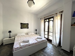 Spacious Maisonette on the 