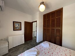 Spacious Maisonette on the 