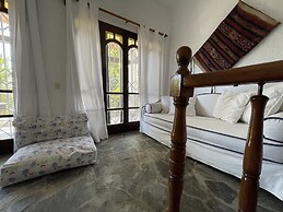 Spacious Maisonette on the 