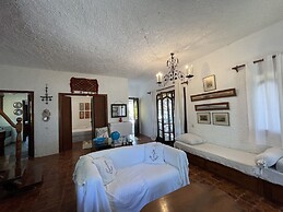 Spacious Maisonette on the 