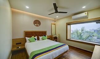 Treebo Aasma Downtown