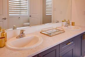 Aaira Suites Luxury Villa